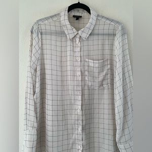 Women’s Buttoned Checkered Shirt Large Good Used Cond